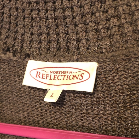 Short sleeve sweater 🎈2 for $15 🎈 - Picture 5 of 10